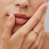 Кольцо из белого золота с бриллиантом 220691121.