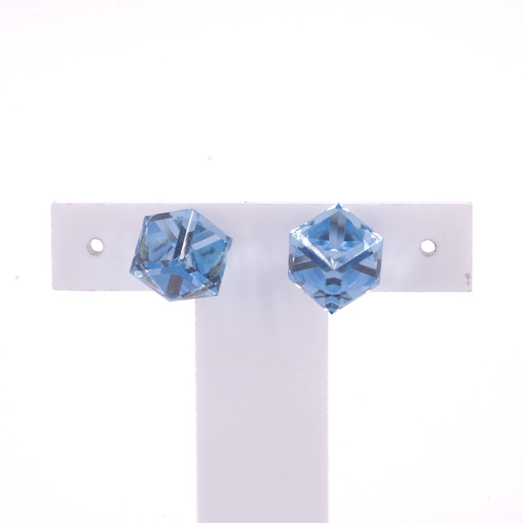 Жіночі сережки-гвоздики із кристалами синього кольору Jablonec