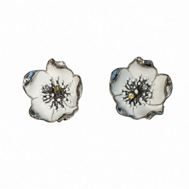 Сережки White Dreams з емаллю та фіанітами WDHE0022-CZ Сережки White Dreams з емаллю та фіанітами WDHE0022-CZ