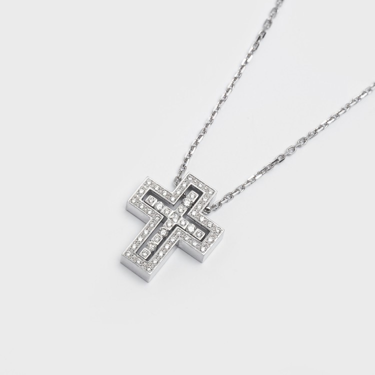 Кольє "Крестик" з білого золота, з діамантами 124831121